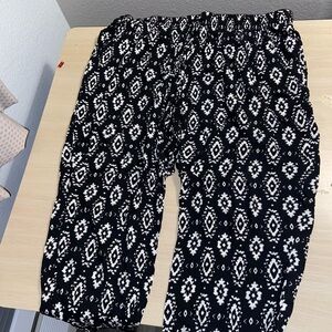 PLUS SIZE 2X FLOWY PANTS